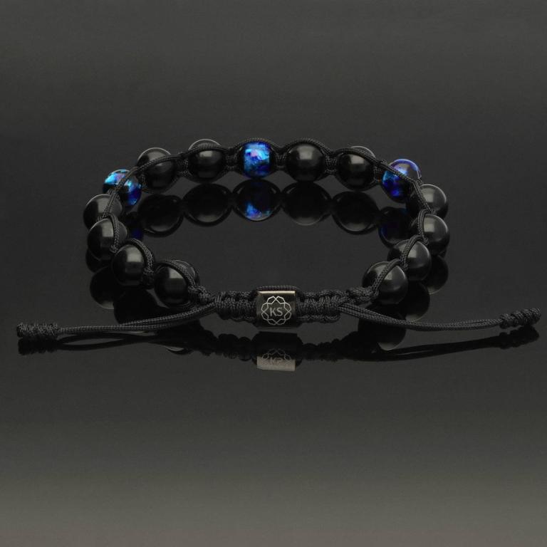 Makramee Armband aus leuchtendem Hotaru-Glas mit Silber und poliertem Onyx