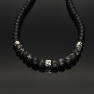 Makramee-Halskette mit 925 Silber, Indigo Gabbro & Onyx in 8mm